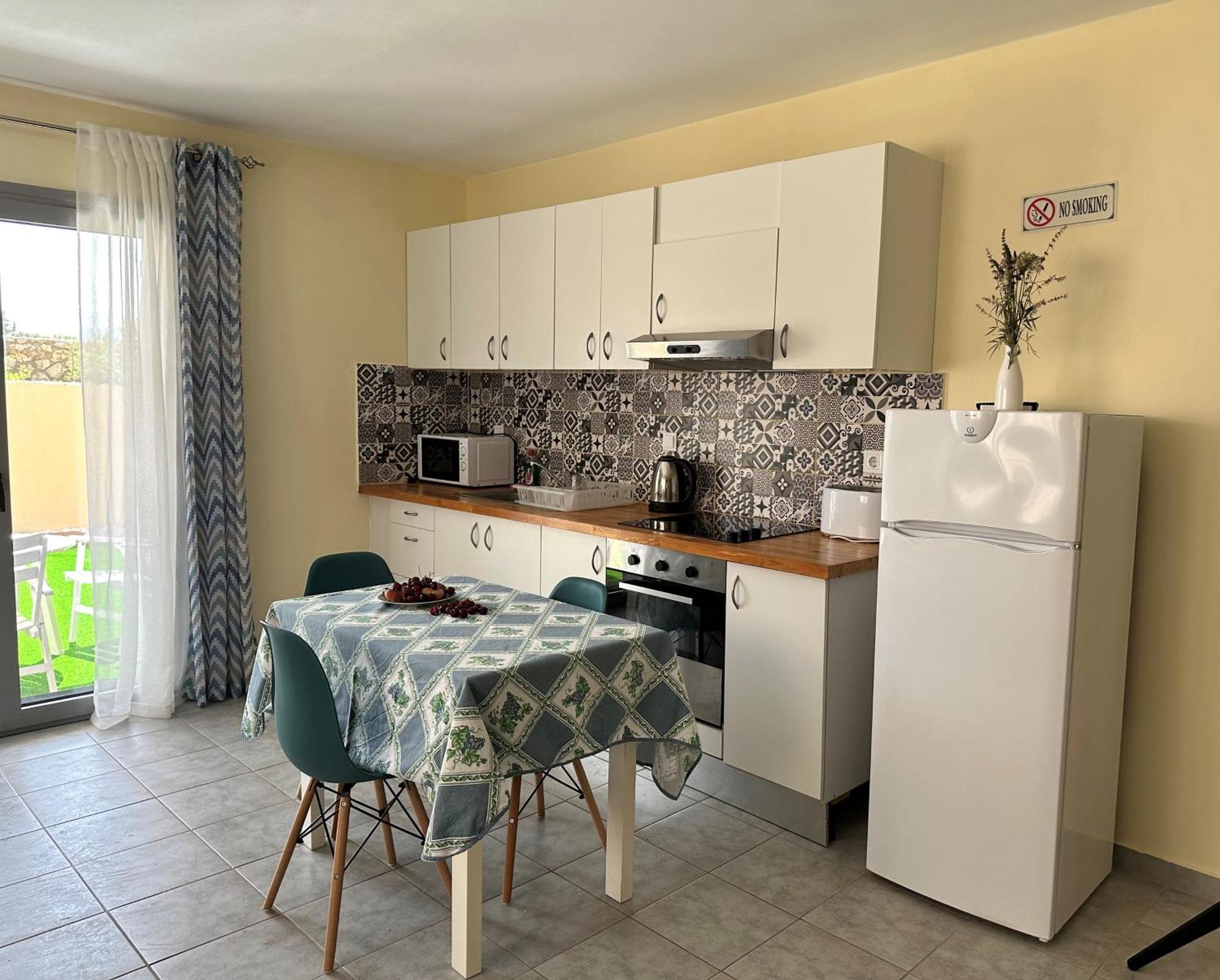 Lotus Studio Apartment North Ликсури Экстерьер фото